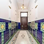 דירה Stylish 2-bedroom With Balcony