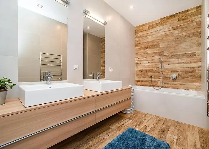 Stylish 2-bedroom With Balcony 프라하