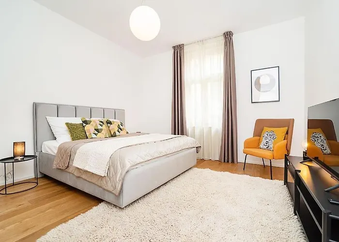 아파트 Stylish 2-bedroom With Balcony 프라하