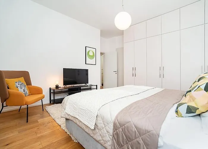 아파트 Stylish 2-bedroom With Balcony *