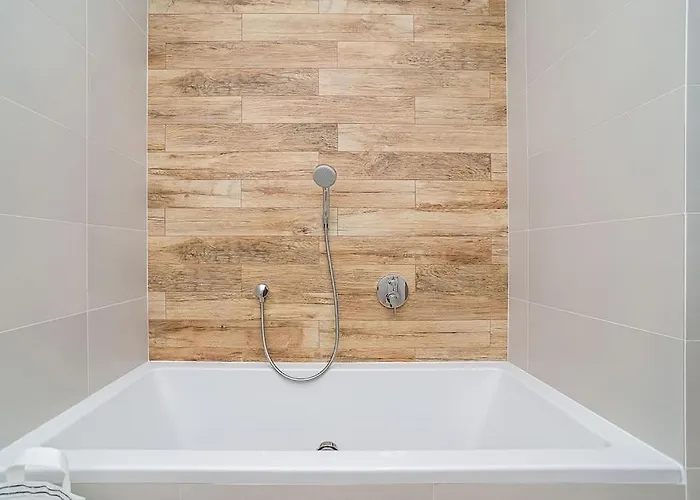 Stylish 2-bedroom With Balcony * 프라하